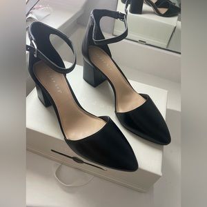 Copper Key Size 8 dress shoes